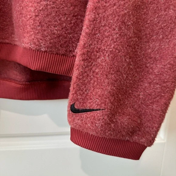 Nike Therma-FIT Mauve Cowl Neck Fleece Pullover Sportswear SMALL - Picture 3 of 4